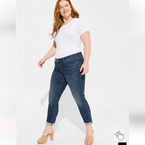 Torrid vintage stretch boyfriend straight fit jeans size 16R